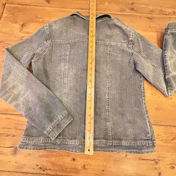 Comfort Denim women’s Distressed Jean Jacket Size M - Picture 11 of 15